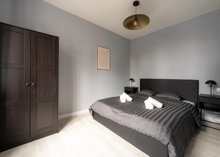 Ciné - 5 Guests Arras